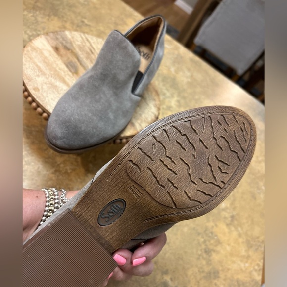 Soft Velina Grey Modern Suede Loafers - Picture 10 of 10